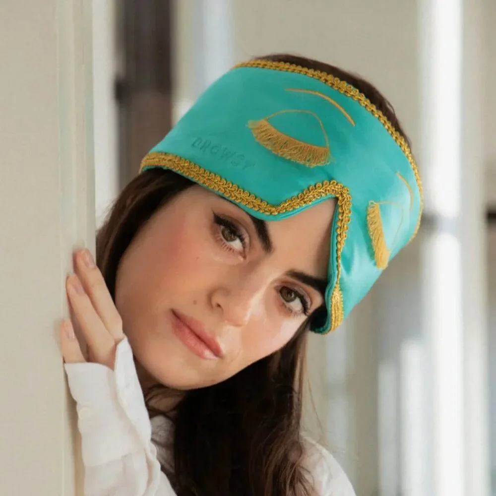 DROWSY Silk Sleep Mask - Eyelash-Protecting Contoured - Tiffany Blue - Picture 3 of 5